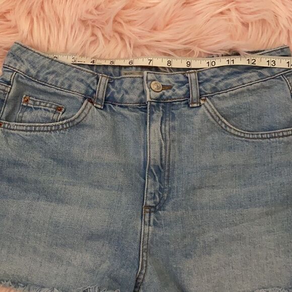 TopShop Mom Moto Distressed Cutoff Shorts - Picture 5 of 11